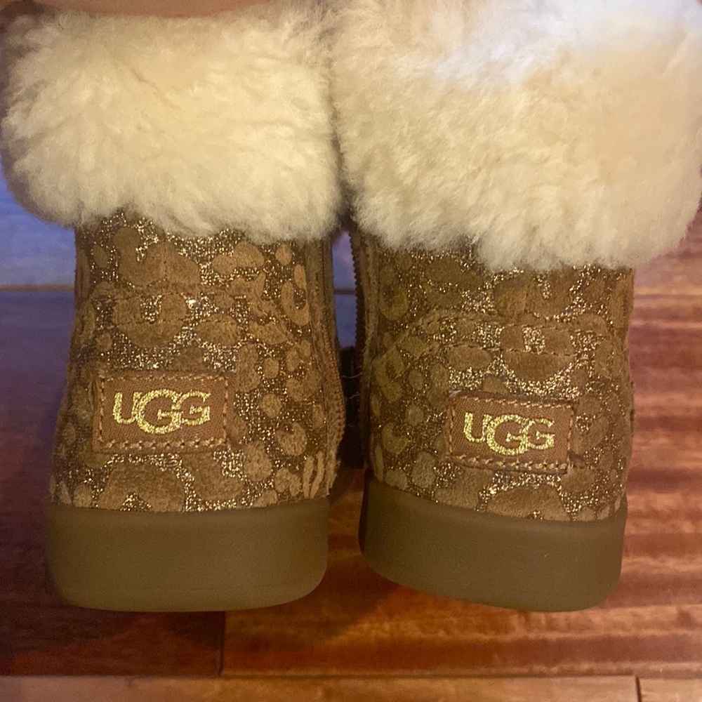 UGG boots, toddler size 4/5, sparkle leopard print